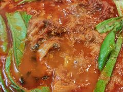 土豆排骨火锅-喇喇排骨火锅·传统韩式脊骨汤(望京西园总店)