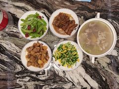 -爱月宝月嫂·育儿嫂(哈尔滨总店)