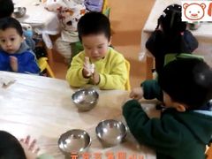 -魔力熊儿童早教托育中心(硚口同馨店)