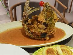 糖醋鲤鱼-闫府私房菜·百年鲁菜(恒隆店)