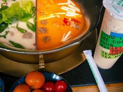 -湊湊火锅·茶憩(南京东路悦荟店)