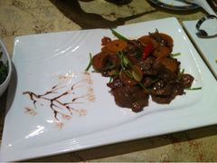 公馆秘制蒜爆牛肉-卫鼎轩·曹公馆(鼓楼店)