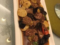 -老季市·三代非遗传承·地标美食老汁鸡(工农路店)