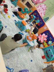 -莫莉幻想儿童乐园(三河燕郊永旺店)