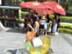 -詹爷爷乌节路街头冰淇淋