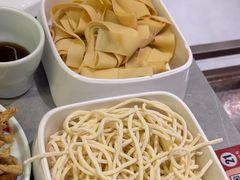 -宴全牛粤来越牛潮汕鲜牛肉火锅(海州万达广场店)