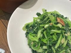 -黄泥岗·地道湖北菜(奥特莱斯店)