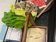 -红鼎豆捞·非遗鲍皇汤火锅(宝丰路店)