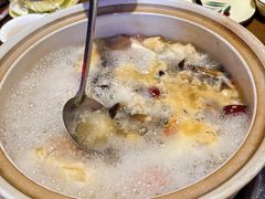 -谢云贵清香水煮鸡火锅(总店)