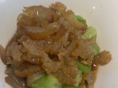 -赶海部落海鲜城(海阳路店)