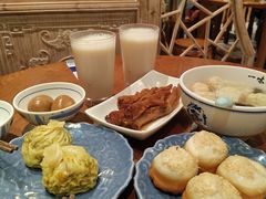 老卤酱鸡爪-鑫震源·苏式大虾生煎(山塘街店)