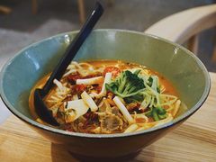 黄金脆皮猪五花面-陳八两面家(滨江天街店)