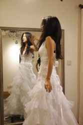 唯美的深V大拖-LANYI COUTURE高级婚纱礼服改衣店