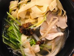 -丽虹云南过桥米线(兴工街店)