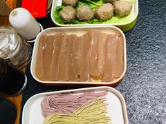 -两三事小郡肝串串香火锅(桂庙店)