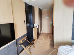 -上海虹桥西郊假日酒店