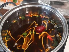 -何鲜菇火锅(大营盘店)