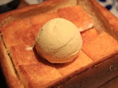 面包诱惑-绿茶餐厅(光谷世界城步行街店)