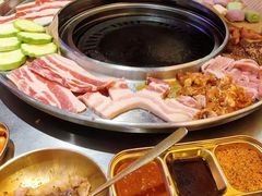 -哈哈碳都·牛肋条无限自助烤肉(台江万达店)