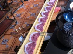 手切鲜羊上脑一米板-羊大爷涮肉(亮马桥店)