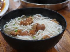 猪脚濑粉-牛恒濑粉