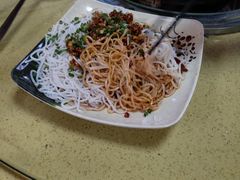 -东巴谷野生菌火锅餐厅