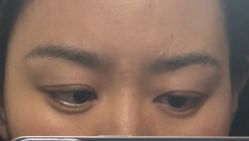-一个差评成就的纹眉店