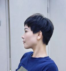 -十六番发型师事务所