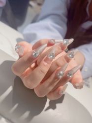 -丽心自助美甲美睫