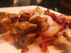 黑胡椒葱爆牛肉粒-四季天方包子
