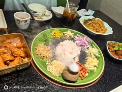 -得意咚瓜·顺德鱼生·冬瓜火锅(深圳首店)