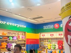 -m豆巧克力世界(上海世茂广场店)
