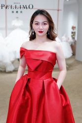 -派丽莫Pellimo原创设计婚纱品牌