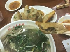 -小姜锅贴(凤凰街店)