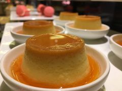 鸡蛋布丁-大中华希尔顿酒店-念自助餐·嗨啤·小龙虾