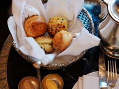 -Salon de Ville浦江汇(上海外滩华尔道夫酒店店)