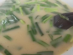 鳝鱼汤-三百碗宝应长鱼面(板仓街店)