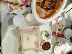 -阿三鱼头泡饼·家常菜