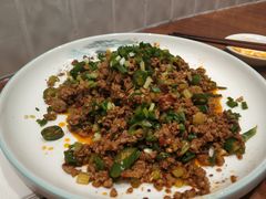 碎菜牛肉-犇逸·乐山跷脚牛肉·四川现炒(览海店)