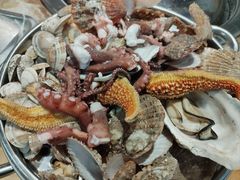 -锅老头海鲜铁锅炖