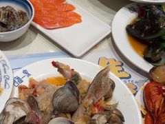 -四海一家自助餐(益田假日广场店)