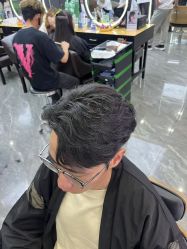 -藤野造型烫染·漂发