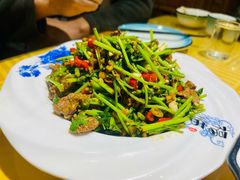 小炒黄牛肉-回家湘菜馆(浮山后店)