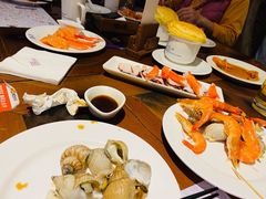 -四海一家自助餐(益田假日广场店)