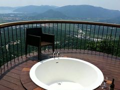-三亚亚龙湾人间天堂鸟巢度假村
