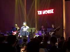 -TZ House音乐现场(来福士中心店)