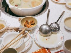 -三人行骨头王火锅(长寿店)