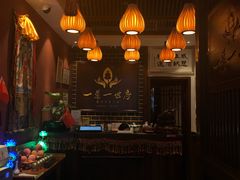 -一叶一世界·素食餐厅(锦华万达店)