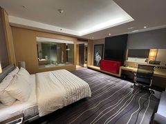 -青岛富力艾美酒店