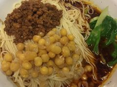-东三里屯豌杂面
